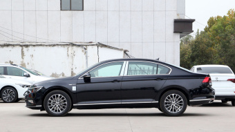 VW Magotan Deluxe 380TSI DSG